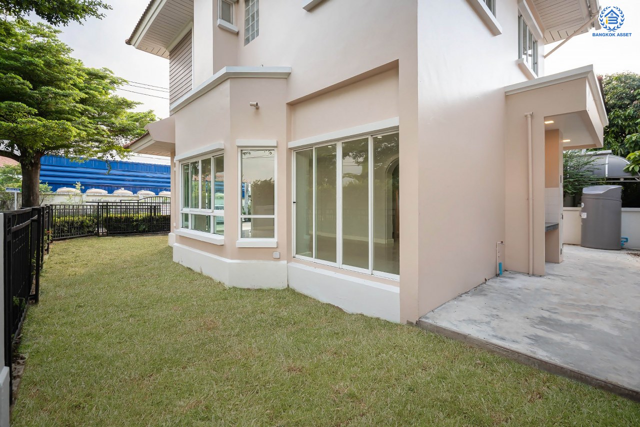 บ้านมือสองตกแต่งใหม่ โครงการ มณีรินทร์พาร์ค รัตนาธิเบศร์-ท่าอิฐ แบรนด์ Property Perfect เนื้อที่ 59.4 ตร.ว. ฟังก์ชัน 3 ห้องนอน 3 ห้องน้ำ จอดรถได้ 2 คัน บนทำเลศักยภาพ เชื่อมต่อทั้ง ถนนรัตนาธิเบศร์ และถนนราชพฤกษ์ ใจกลาง 2 เซ็นทรัลฯ ใกล้ทางด่วน "งามวงศ์วาน" และรถไฟฟ้า "สถานีบางรักน้อยท่าอิฐ"...